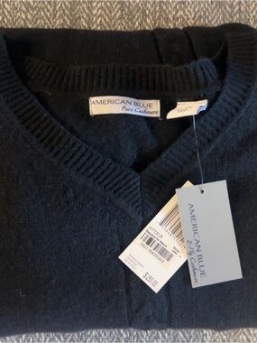 Men’s American Blue  V-Neck Pure Cashmere Black Sweater
